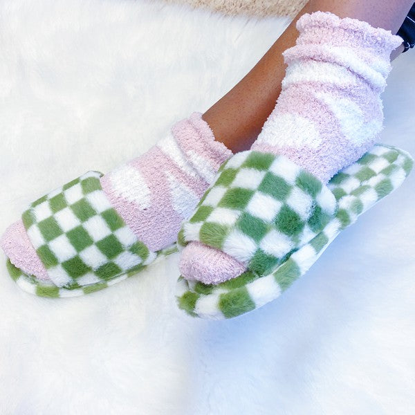Luxe Lounge Checker Cozy Slippers
